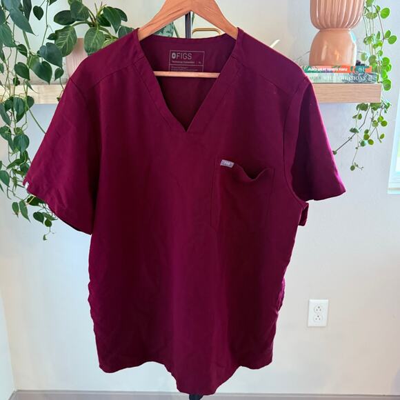 FIGS Technical Collection Scrub Top Burgundy XL V-Neck Short Sleeve - Picture 1 of 6
